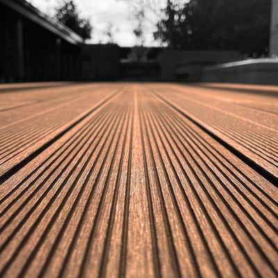 Goede prijs. Op maat gemaakte WPC-dekpanelen Buiten waterdicht composietmateriaal online