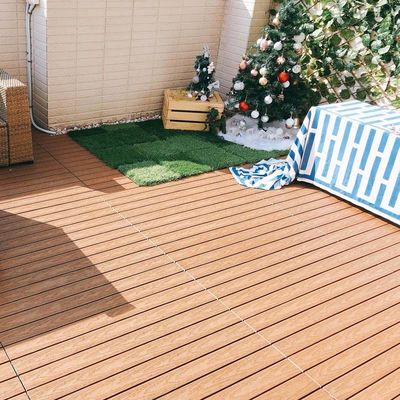 Goede prijs. Commerciële houten dektegels Rootproof Buitenhouten planken met een vergrendeling online
